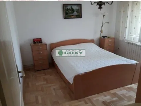 Sale, house, 650m², Altina, Beograd - image 8