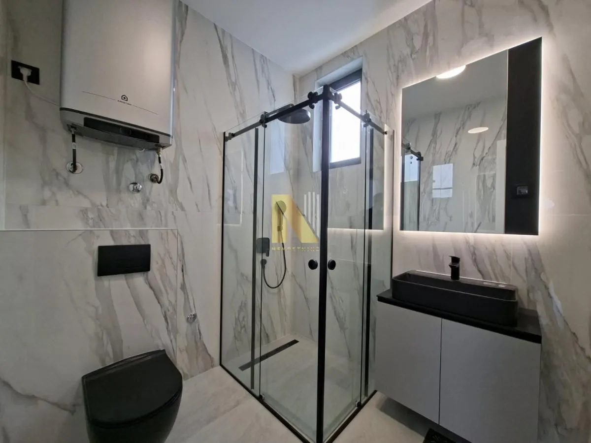 Prodaja, četvorosoban stan, 98m², Grbavica, Novi Sad Sve Podlokacije