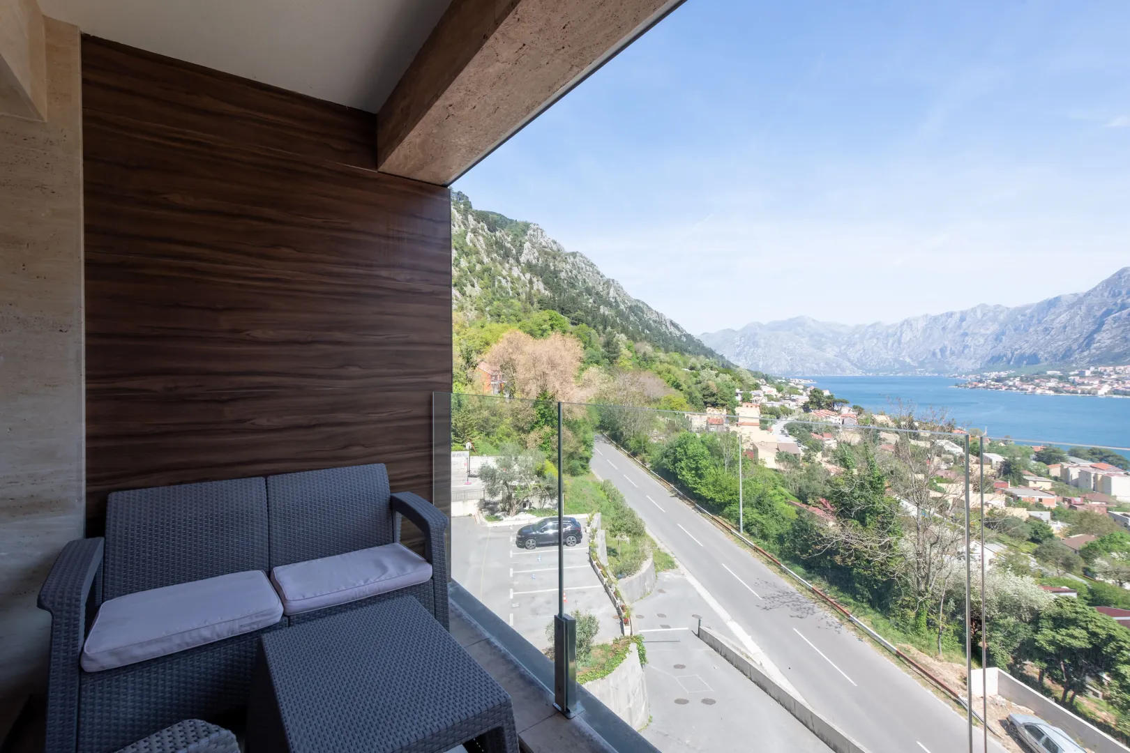 Rent, three bedroom apartment, 141m², Škaljari, Kotor
