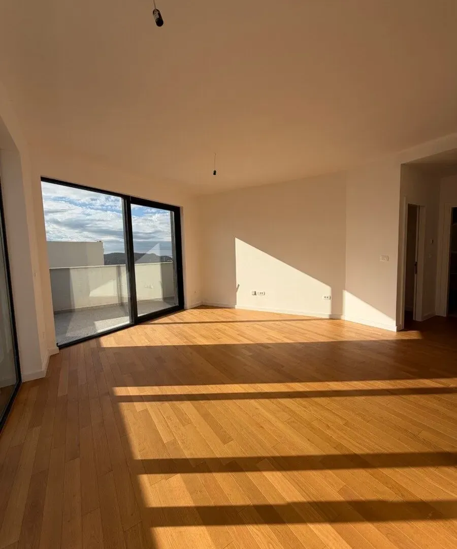 Prodaja, jednosoban stan, 67m², Bečići, Budva