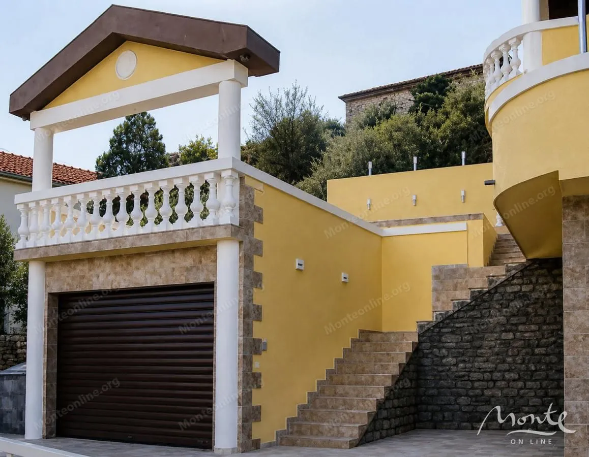 Prodaja, kuća, 226m², Lepetani, Tivat