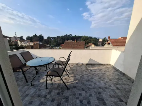 Rent, two bedroom apartment, 80m², Centar, Tivat - image 5