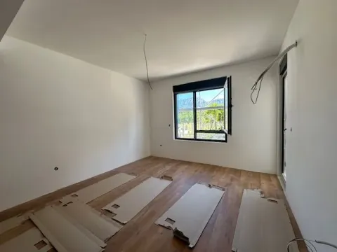 Prodaja, jednosoban stan, 47m², Šušanj, Bar - image 6