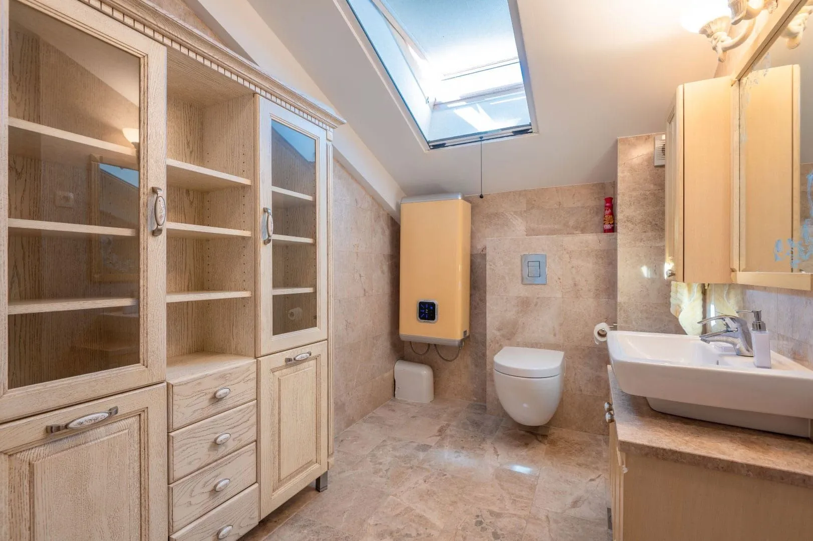 Sale, three bedroom apartment, 123m², Pržno, Budva
