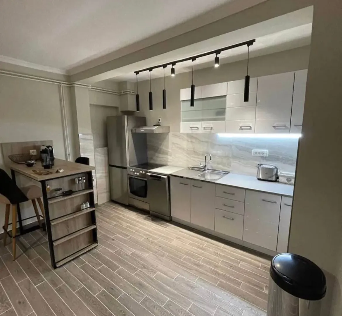 Rent, two bedroom apartment, 120m², Dumidran, Tivat