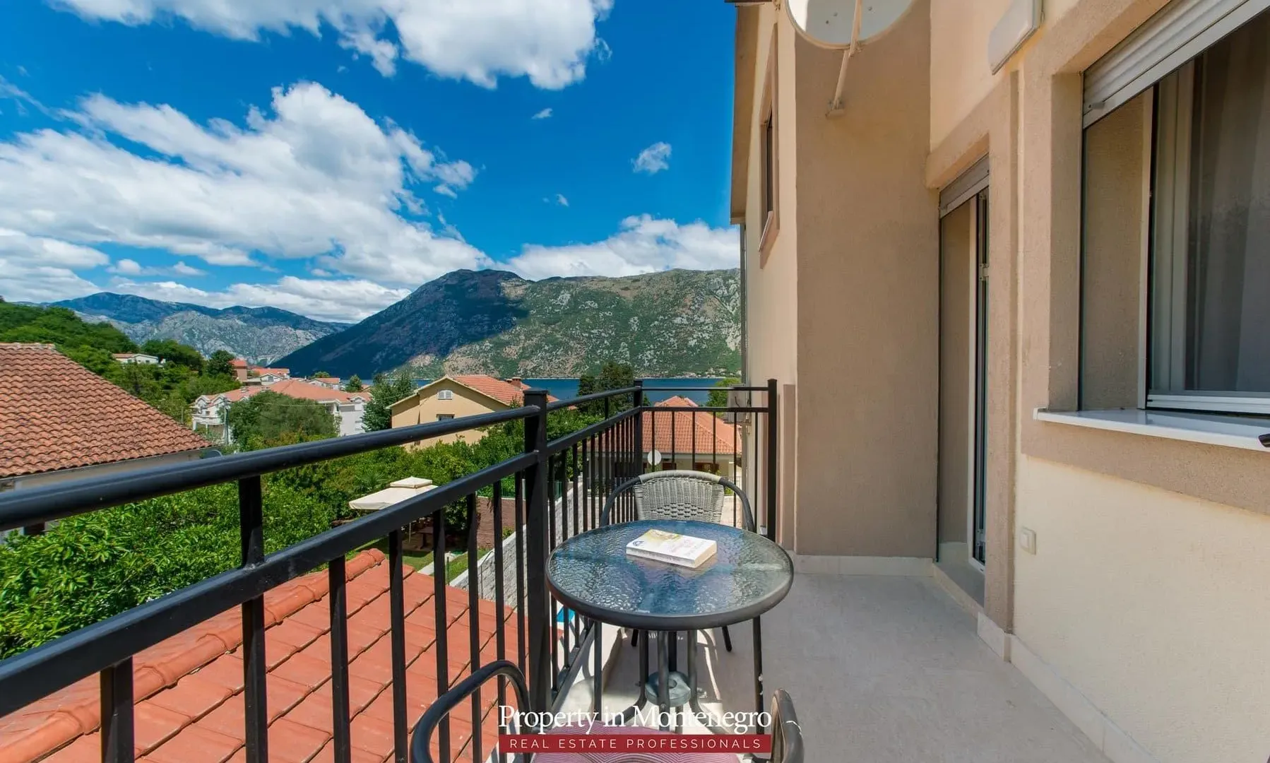 Prodaja, kuća, 350m², Stoliv, Kotor