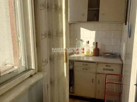 Sale, three bedroom apartment, 101m², Vračar Hram, Vračar Sve Podlokacije - image 4