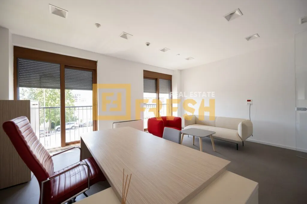 Rent, office space, 178m², Preko Morače, Podgorica
