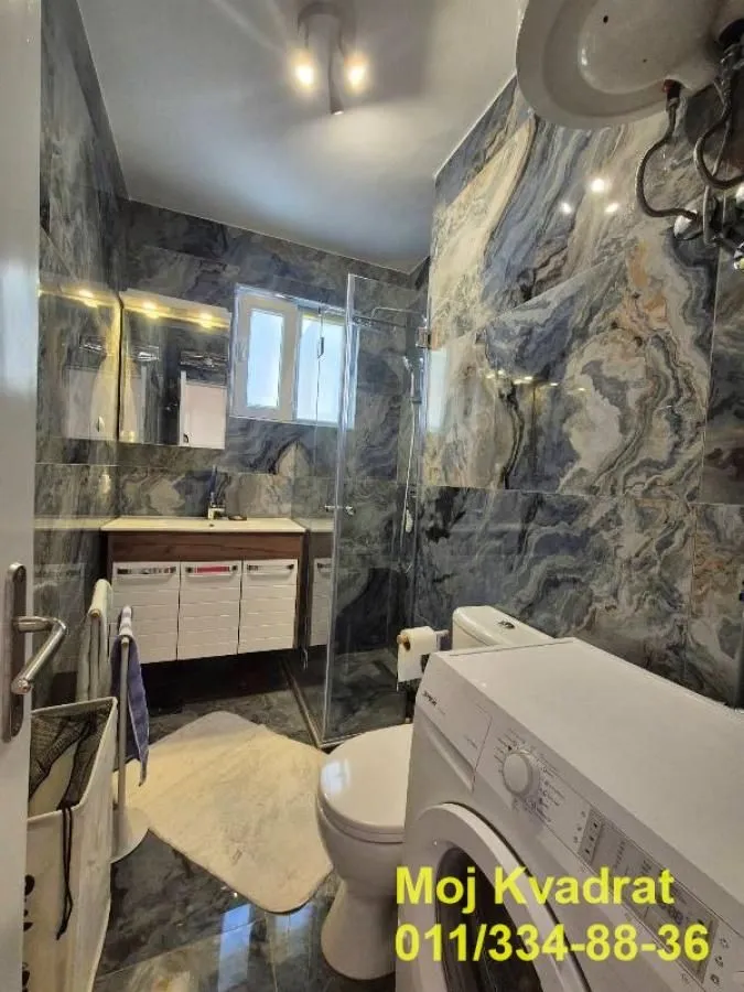 Izdavanje, trosoban stan, 60m², Vračar Centar, Vračar Sve Podlokacije