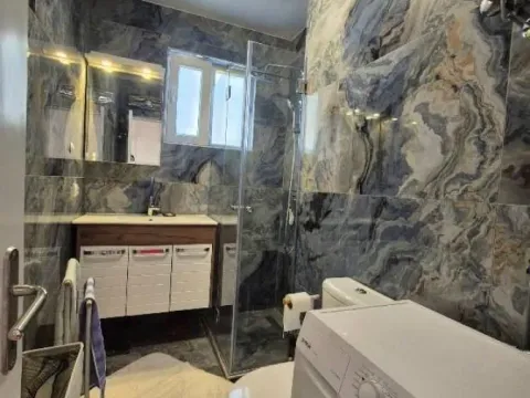 Izdavanje, trosoban stan, 60m², Vračar Centar, Vračar Sve Podlokacije - image 9