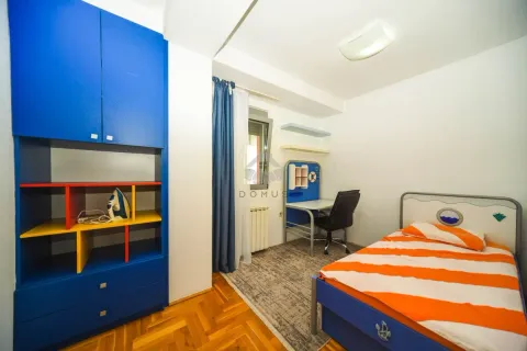 Rent, two bedroom apartment, 60m², Gorica C, Podgorica - image 8