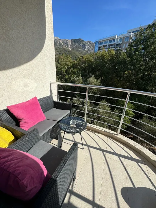 Sale, studio apartment, 30m², Rafailovići, Budva