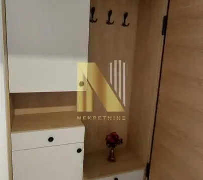 Izdavanje, jednosoban stan, 42m², Novi Sad, Srbija - image 8