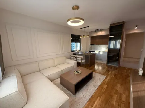 Izdavanje, dvosoban stan, 65m², Zagorič, Podgorica