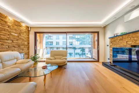Sale, three bedroom apartment, 107m², Budva, Crna Gora - image 12