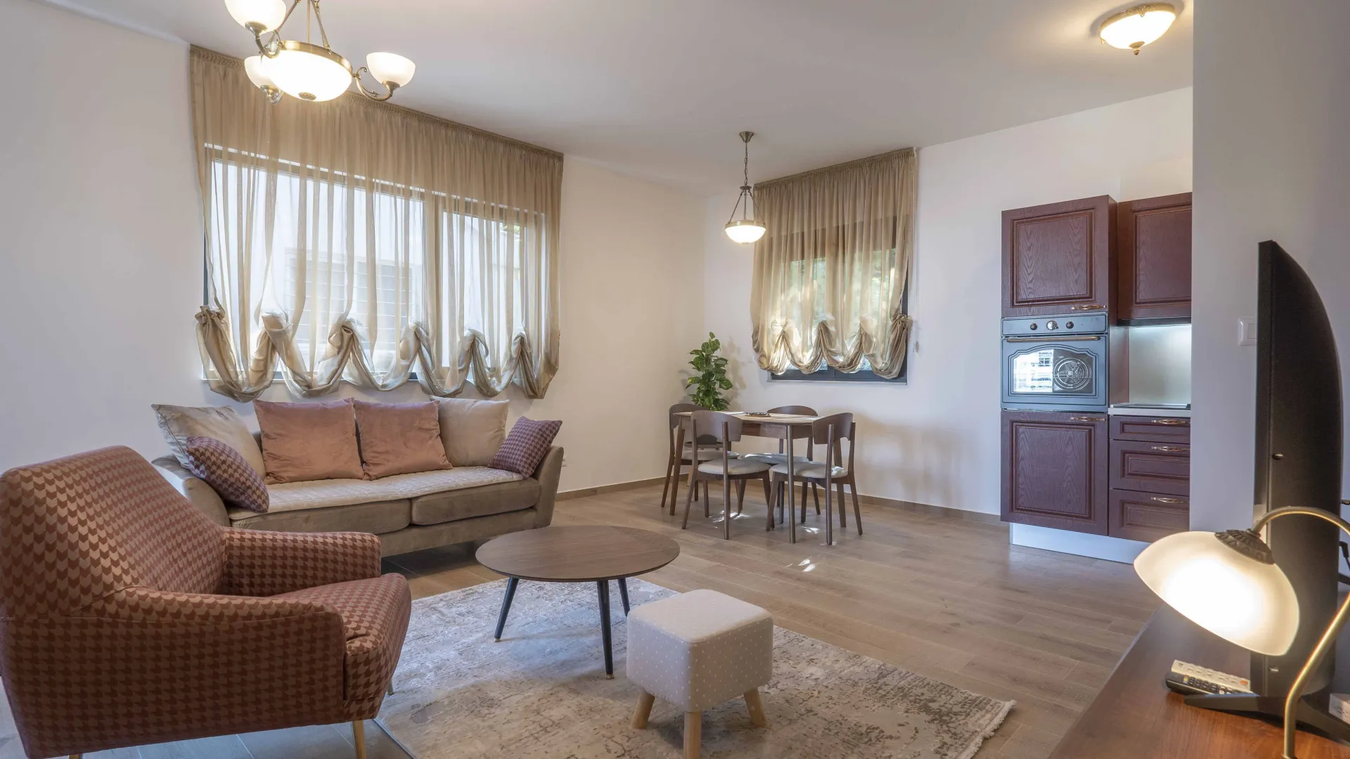 Rent, two bedroom apartment, 80m², Gospoština, Budva