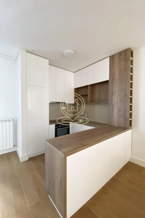 Izdavanje, dvosoban stan, 62m², Sarajevska, Beograd
