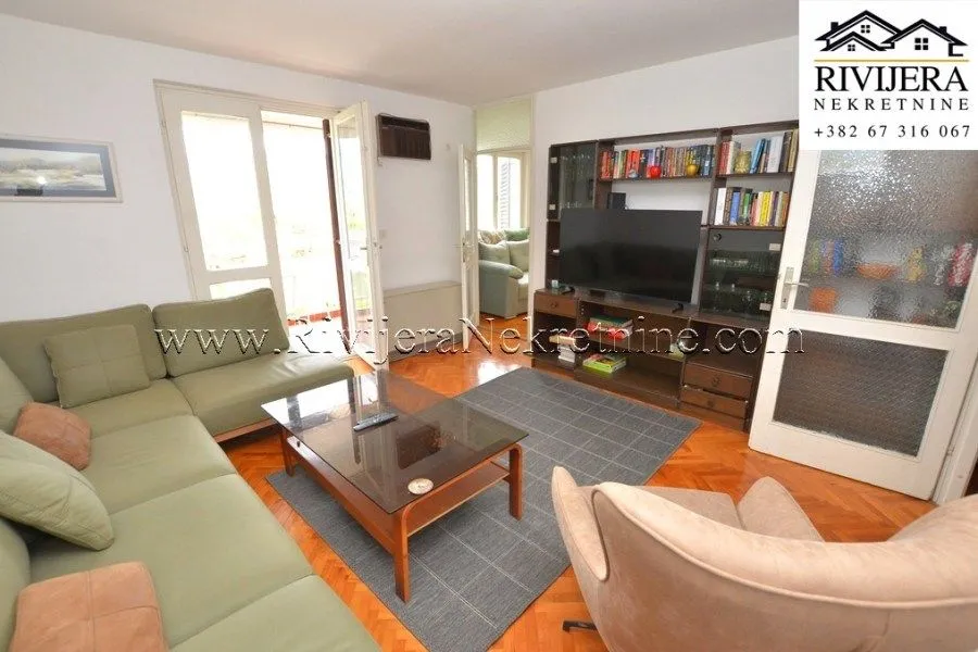 Prodaja, dvosoban stan, 69m², Centar, Herceg Novi