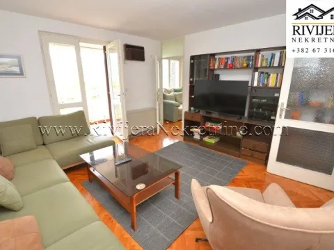 Prodaja, dvosoban stan, 69m², Centar, Herceg Novi - image 1