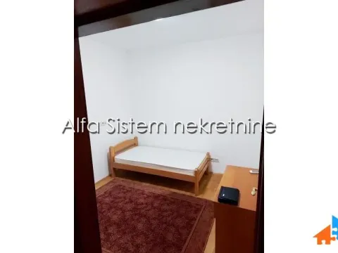 Izdavanje, četvorosoban stan, 1500m², Autokomanda, Voždovac Sve Podlokacije - image 13