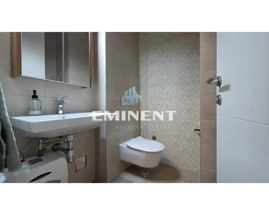 Rent, four bedroom apartment, 104m², Novi Beograd Blok 65, Novi Beograd Sve Podlokacije