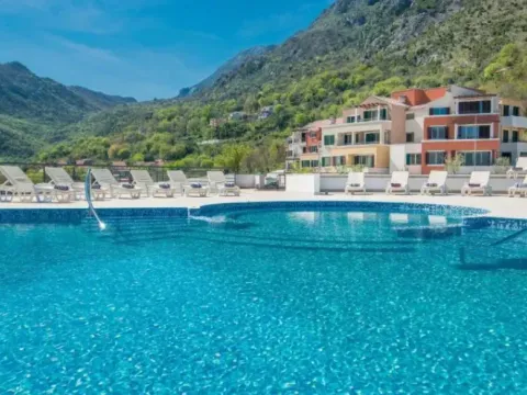 Sale, one bedroom apartment, 66m², Morinj, Kotor - image 11