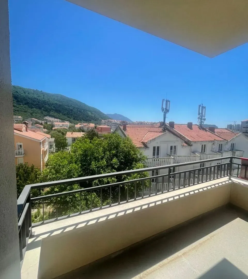 Sale, one bedroom apartment, 46m², Podmaine, Budva
