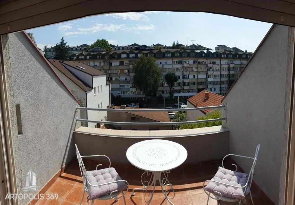 Sale, two bedroom apartment, 39m², Denkova Basta, Zvezdara Sve Podlokacije