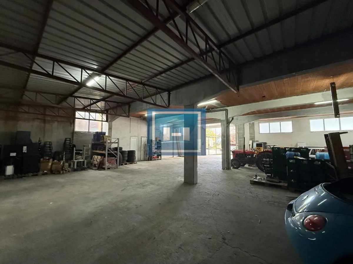 Rent, office space, 320m², Strelište, Jagodina