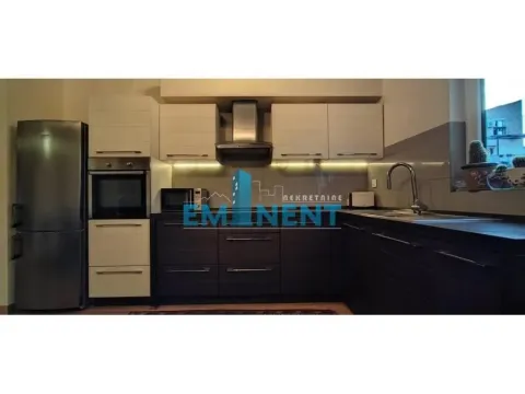 Izdavanje, četvorosoban stan, 120m², Stari Grad, Beograd - image 8