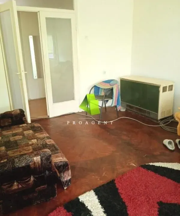 Prodaja, trosoban stan, 67m², Trošarina, Niš