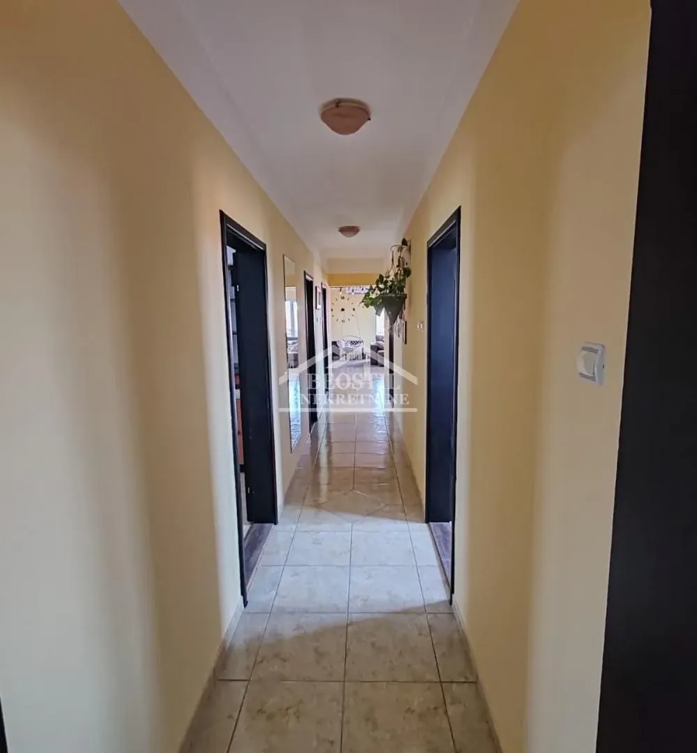 Sale, house, 221m², Ruma, Srbija