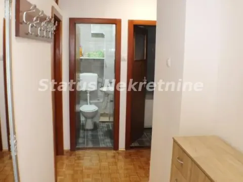 Izdavanje, trosoban stan, 70m², Stari grad, Novi Sad - image 7