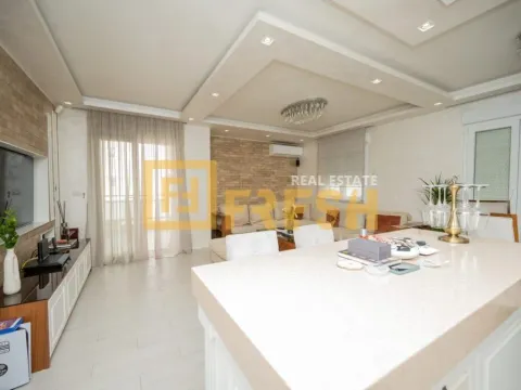Sale, three bedroom apartment, 180m², City Kvart, Podgorica - image 11