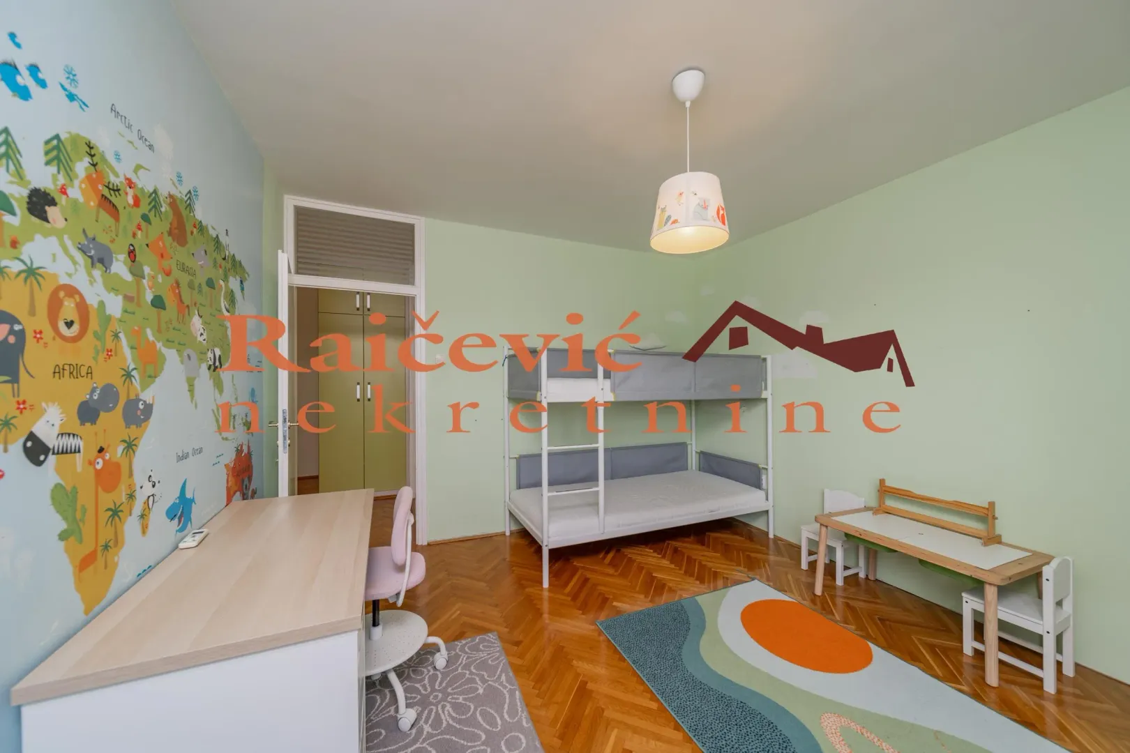 Prodaja, trosoban stan, 108m², Palilula, Niš
