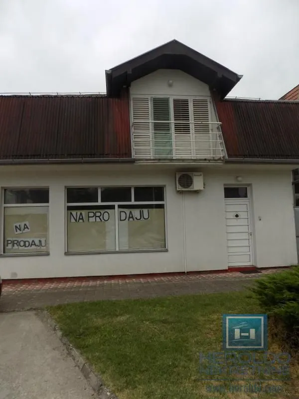 Sale, office space, 300m², Moravski park, Ćuprija