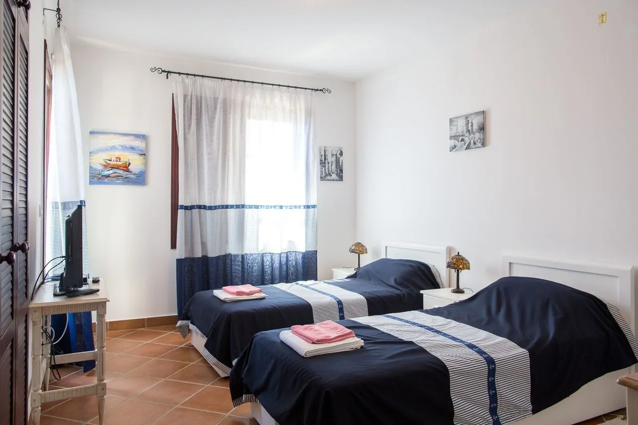 Sale, house, 235m², Kostanjica, Kotor
