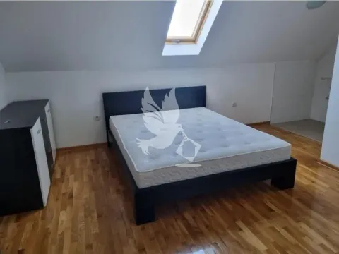 Prodaja, četvorosoban stan, 90m², Centar, Zlatibor - image 9