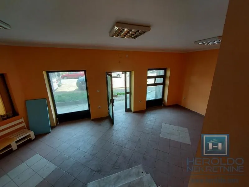 Rent, office space, 84m², Centar, Jagodina