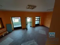 Izdavanje, poslovni prostor, 84m², Centar, Jagodina - image 3