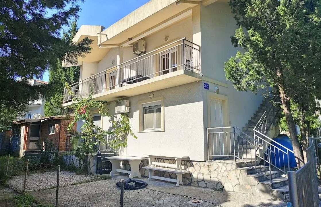 Prodaja, kuća, 104m², Zagrađe, Bar