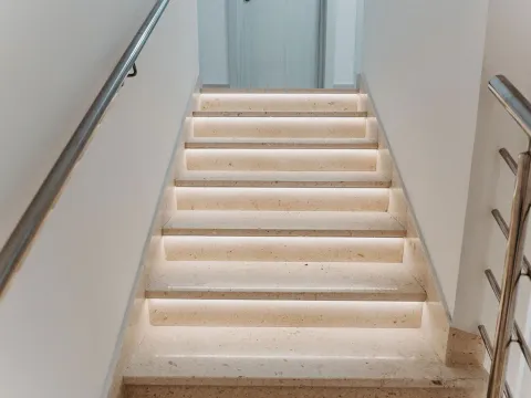 Izdavanje, ugostiteljski objekat, 1600m², Budva, Crna Gora - image 91