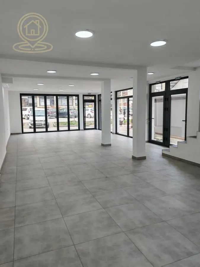 Rent, office space, 190m², Erdoglija, Kragujevac