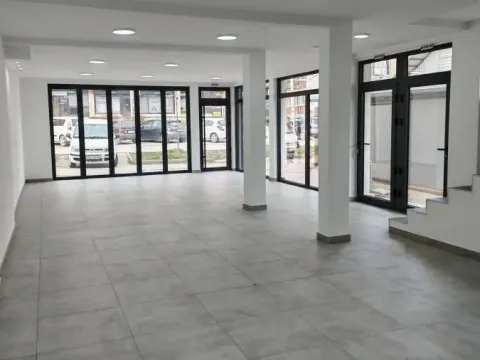 Poslovni prostor in Erdoglija