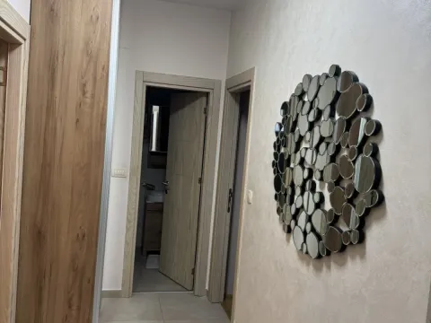 Rent, one bedroom apartment, 50m², Blok 9, Podgorica - image 7