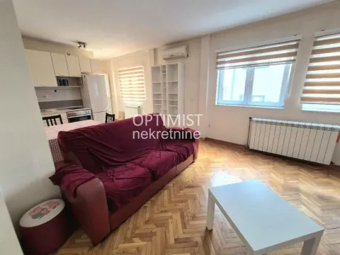 Rent, two bedroom apartment, 48m², Vračar Sve Podlokacije, Beograd - image 3