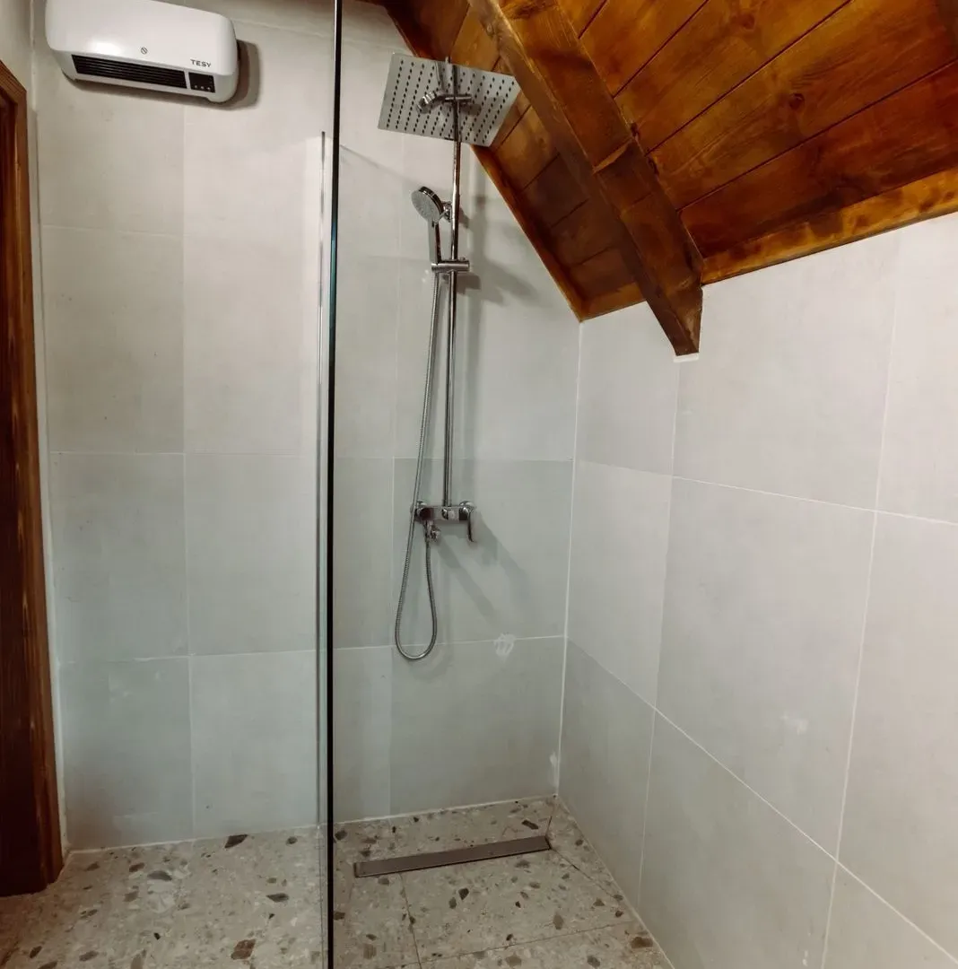Prodaja, kuća, 65m², Centar, Cetinje