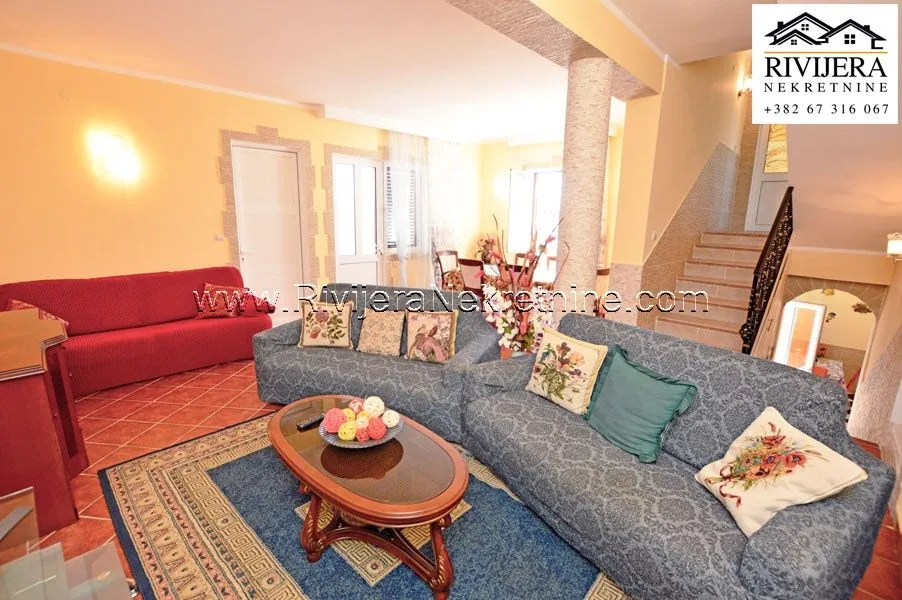 Prodaja, kuća, 114m², Zelenika, Herceg Novi