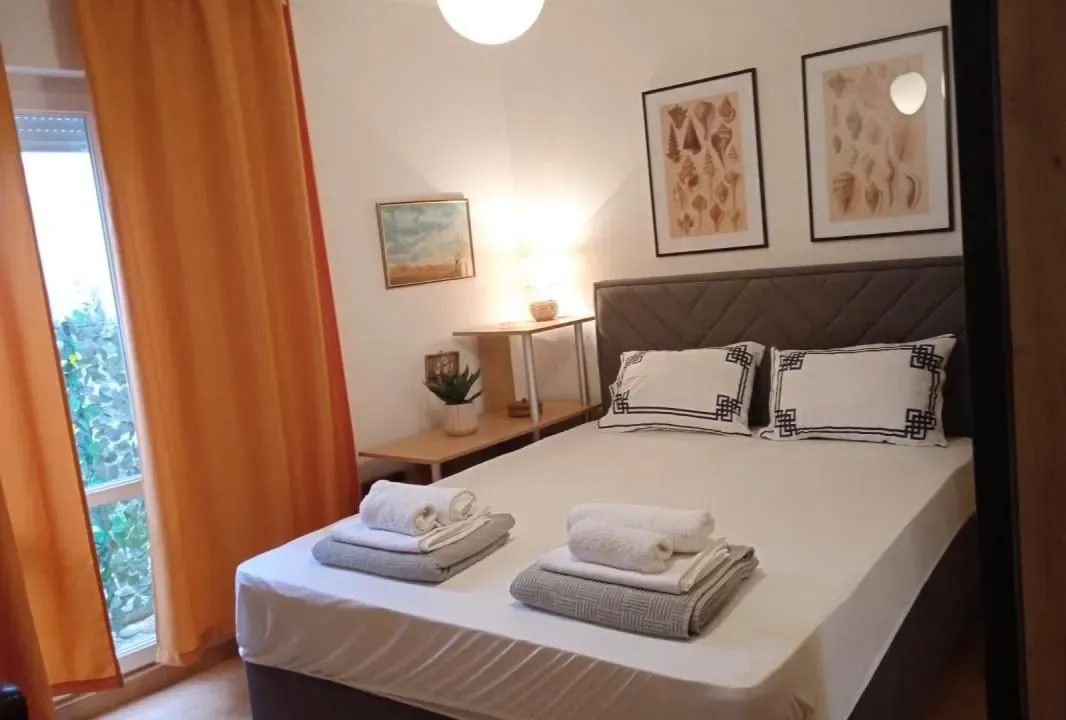 Prodaja, jednosoban stan, 44m², Petrovac, Budva
