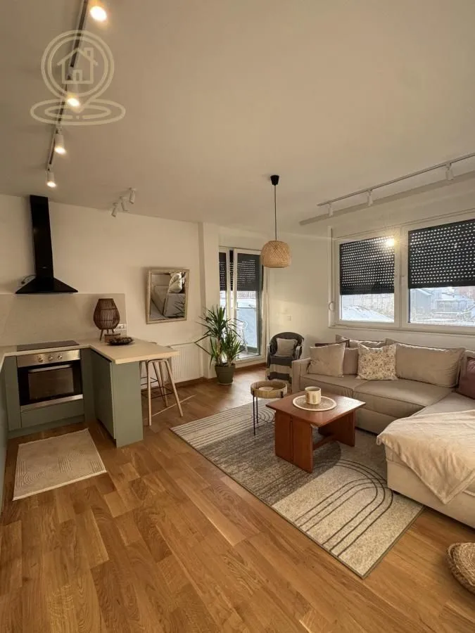 Izdavanje, dvosoban stan, 43m², Telep, Novi Sad Sve Podlokacije